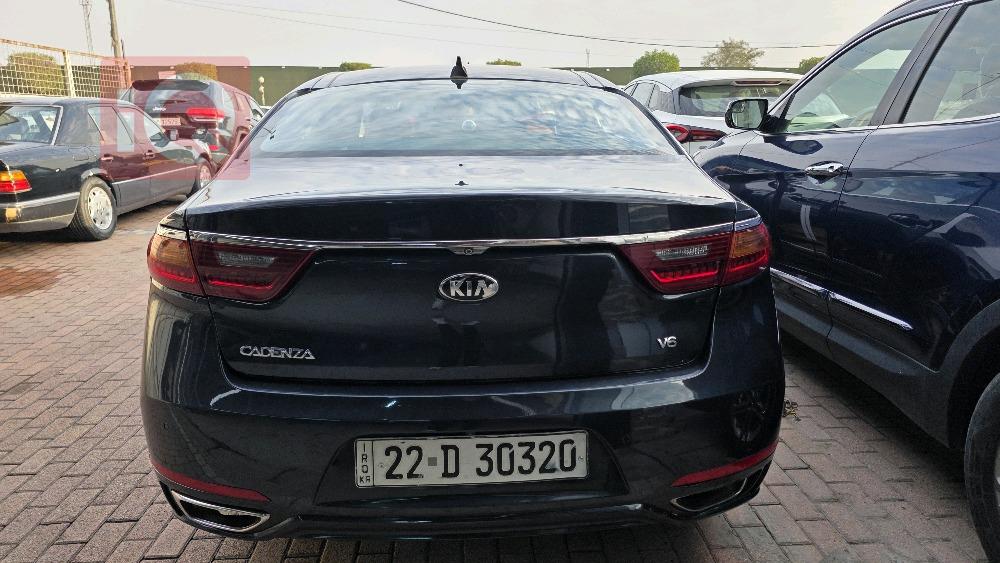 Kia Cadenza